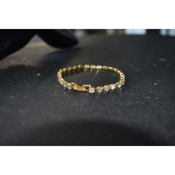 Gold-Tone Tennis Bracelet with Sparkling Rhinestones – Classic Elegance (7 1/4") - Picture 3 of 6